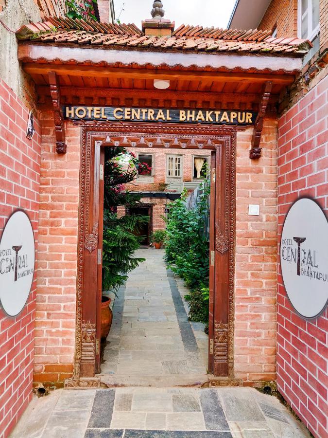 Hotel Central Bhatgoan Exteriér fotografie